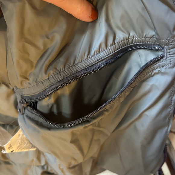 MEC Deep Purple Quilted Vest - Picture 4 of 5